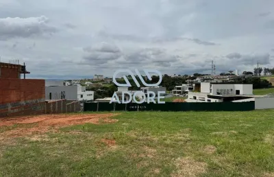 Terreno á venda no condomínio villa dos pinheiros - indaiatuba/sp.