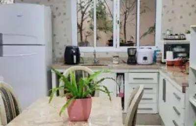 Sobrado com 3 dormitórios à venda, 220 m² por r$ 700.000,00 - jardim guapituba - mauá/sp