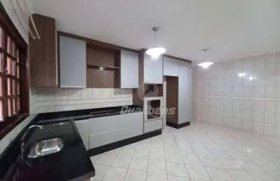 Sobrado com 3 dormitórios para alugar, 140 m² por r$ 2.700,00/mês - jardim primavera - mauá/sp