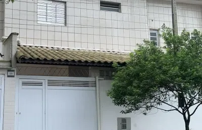 Sobrado moderno com piscina, conceito aberto e ampla área! aviação