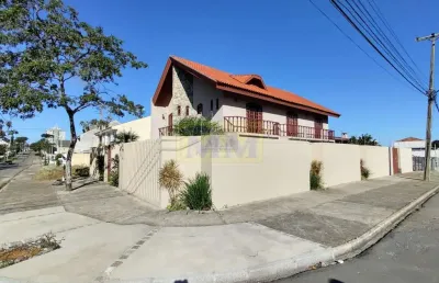Casa com 4 quartos à venda na Rua Santa Alves Petra, 367, Emiliano Perneta, Pinhais