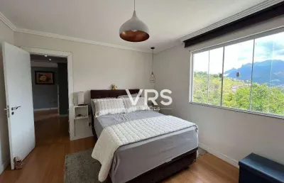 Casa com 3 dormitórios à venda, 142 m² por r$ 850.000,00 - parque são luiz - teresópolis/rj