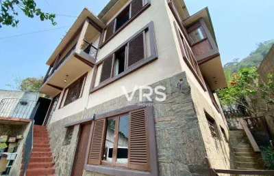 Casa com 2 dormitórios à venda, 294 m² por r$ 790.000,00 - vale do paraíso - teresópolis/rj