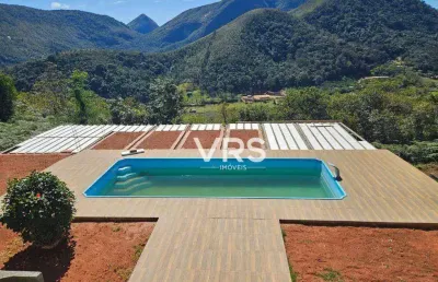 Casa com 6 dormitórios à venda, 220 m² por r$ 800.000,00 - albuquerque - teresópolis/rj