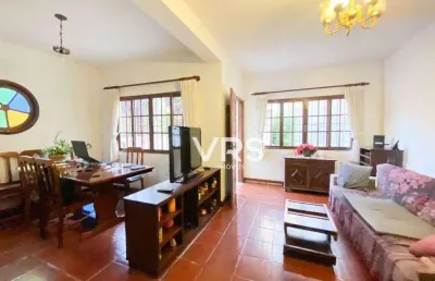 Casa com 4 dormitórios à venda, 116 m² por r$ 870.000,00 - várzea - teresópolis/rj