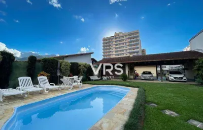 Casa com 3 dormitórios à venda, 141 m² por r$ 2.550.000,00 - várzea - teresópolis/rj