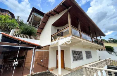 Casa com 4 dormitórios à venda, 195 m² por r$ 940.000,00 - panorama - teresópolis/rj