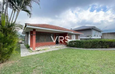 Casa com 3 dormitórios à venda, 222 m² por r$ 1.200.000,00 - caxangá - teresópolis/rj