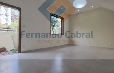Casa a venda em santa rosa, toda reformada em travessa fechada.