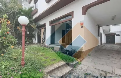 Espetacular casa à venda em niterói-rj, santa rosa: 7 quartos, 3 suítes, 2 salas, 5 banheiros, 3 vagas, 282m².