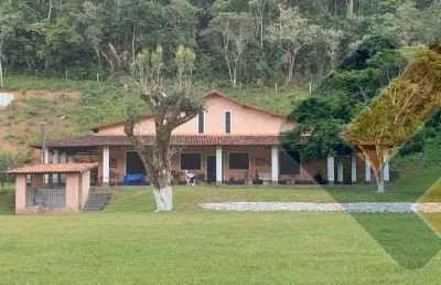 Venha conhecer esse incrível sítio à venda em guapimirim!