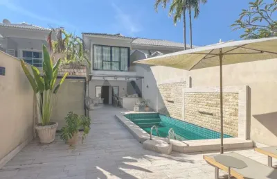 Casa em condomínio de luxo na barra da tijuca, rio de janeiro-rj: 3 quartos, 3 suítes, 300m² de área