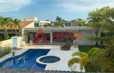 Casa com 4 quartos para alugar no condomínio crystal lake - recreio dos bandeirantes