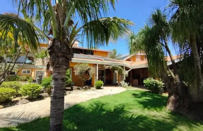 Linda mansão cinematografica com 841m² de área util e 2.305m² com todos os confortos possiveis em atibaia-sp.