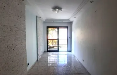 Apartamento com 3 quartos sendo 1 com suíte e 2 vagas.