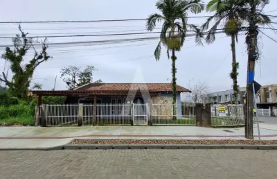 Casa residencial com 3 quartos  para alugar, 120.00 m2 por r$2900.00  - vila nova - joinville/sc