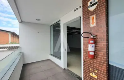 Sala para alugar, 107.46 m2 por r$3800.00  - america - joinville/sc
