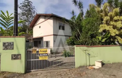Casa residencial com 3 quartos  para alugar, 130.00 m2 por r$1950.00  - anita garibaldi - joinville/sc