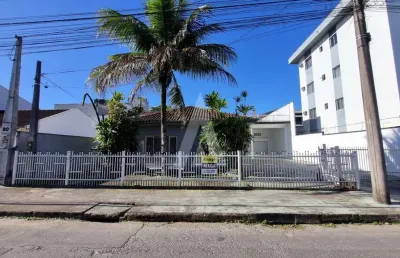 Casa residencial com 3 quartos  para alugar, 144.90 m2 por r$2800.00  - saguacu - joinville/sc