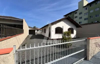 Casa residencial com 3 quartos  para alugar, 118.25 m2 por r$2800.00  - costa e silva - joinville/sc