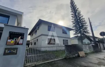 Apartamento com 2 quartos  para alugar, 54.60 m2 por r$1250.00  - costa e silva - joinville/sc