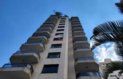 Apartamento  com 191m², 4 dormitórios, 1 suite, 2vagas definitivas, 1 por andar