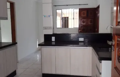 Alugam-se está casa no jd: são marcos/embu das artes
