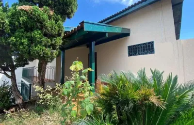 Casa com 3 dormitórios para alugar, 130 m² por r$ 2.744,38/mês - centro - barretos/sp