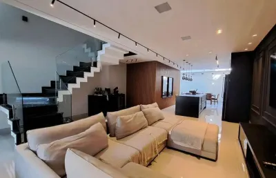 Que tal morar numa luxu0sa e elegante casa em pleno rudge ramos, proximo ao parque salvador arena?