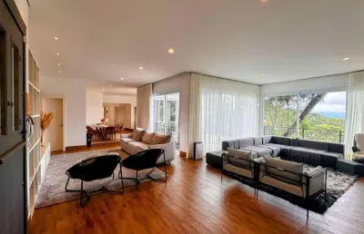 Casa com 3 dormitórios à venda, 270 m² por r$ 3.000.000,00 - alto da boa vista - campos do jordão/sp