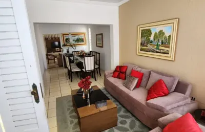Casa com 3 quartos para alugar na Avenida Expedicionários, 405, Recreio, Vitória da Conquista