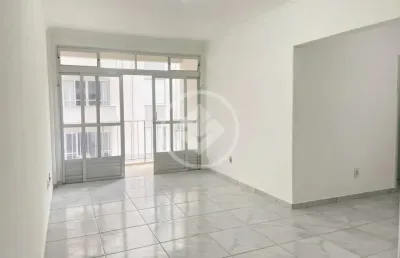 Espaço e boa localização neste apto de 3 quartos no centro de florianópolis codigo: 61739