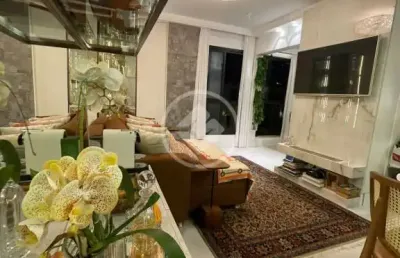 Apartamento de 2 dormitorios, 1 com suite, 3 vagas de garagem localizado em area nobre de florianopolis codigo: 69216