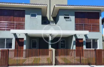 Casa a venda a 500m da praia campeche codigo: 73388