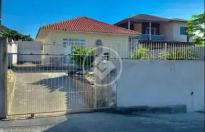 Casa localizada no bairro forquilhinhas-são josé codigo: 73633
