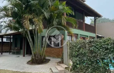 Sobrado 4 dormitórios, com mirante vista mar codigo: 91847