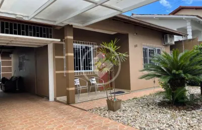 Casa com 3 quartos à venda na Rua Silvio João Correa, 168, Forquilhas, São José
