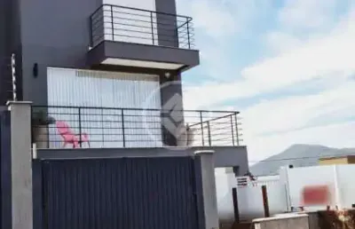 Casa triplex alto padrão 3 suítes com piscina no córrego grande codigo: 116794