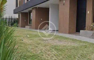 Casa em condomínio fechado com 3 quartos à venda na rua grumixama, 163, campeche, florianópolis, 123 m2 por r$ 1.150.000