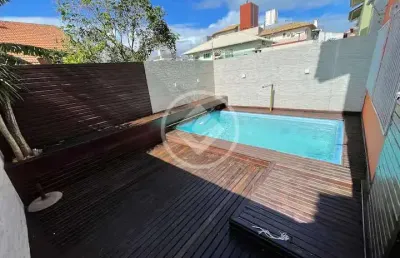 Sobrado com 3 suítes a 300 metros do mar – ingleses norte, florianópolis codigo: 119506