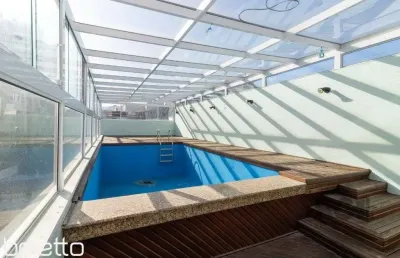 Casa incrível com 444m² privativos, para uso misto, residencial ou comercial.