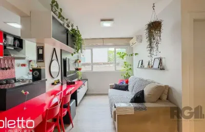 Apartamento a venda no bairro passo da areia com dois dormitórios.
