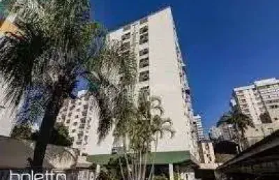 Apartamento de 72m² com 2 dormitórios, no bairro no bairro mont serrat.