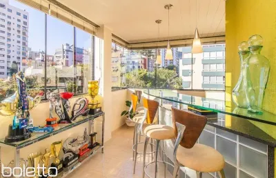 Vende-se apartamento mobiliado com 3 quartos e 134 m² - mont serrat