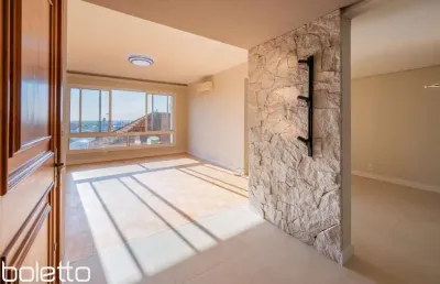 Apartamento com 3 suítes com vista e totalmente reforamdo no moinhos de vento