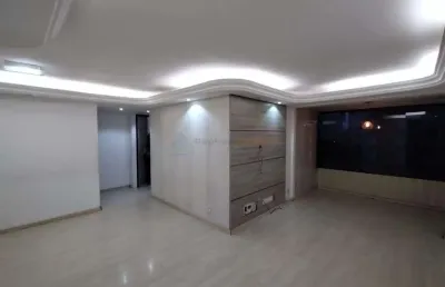 Apartamento de 3 quartos, em andar alto, à venda em casa amarela