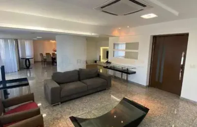 Lindo e espaçoso apartamento de 330m² na praça do monteiro
