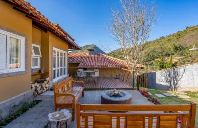 Casa com 5 quartos em condomínio em albuquerque, teresópolis.