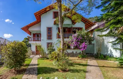 Casa com 3 quartos em condomínio no golfe, teresópolis.