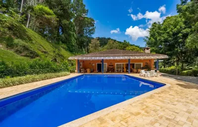Casa com 5 quartos à venda na Rua Agnello Barreiros, Araras, Petrópolis